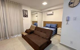 Studio 1607 - Compacto e Moderno